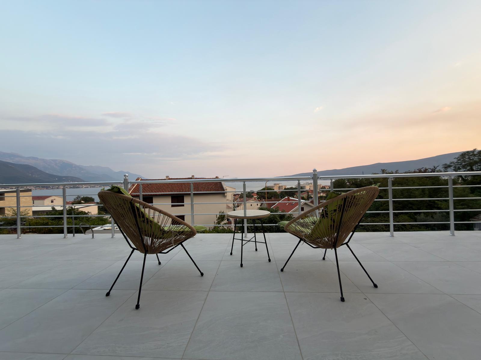 Villa Milena General — vacation apartments in Bijela, Bay of Kotor